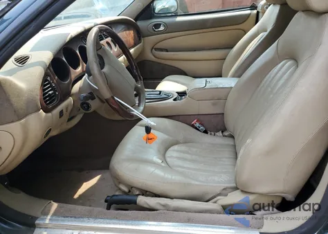 2002 Jaguar Xk8 из США, поврежденный, VIN SAJDA42C02NA24757